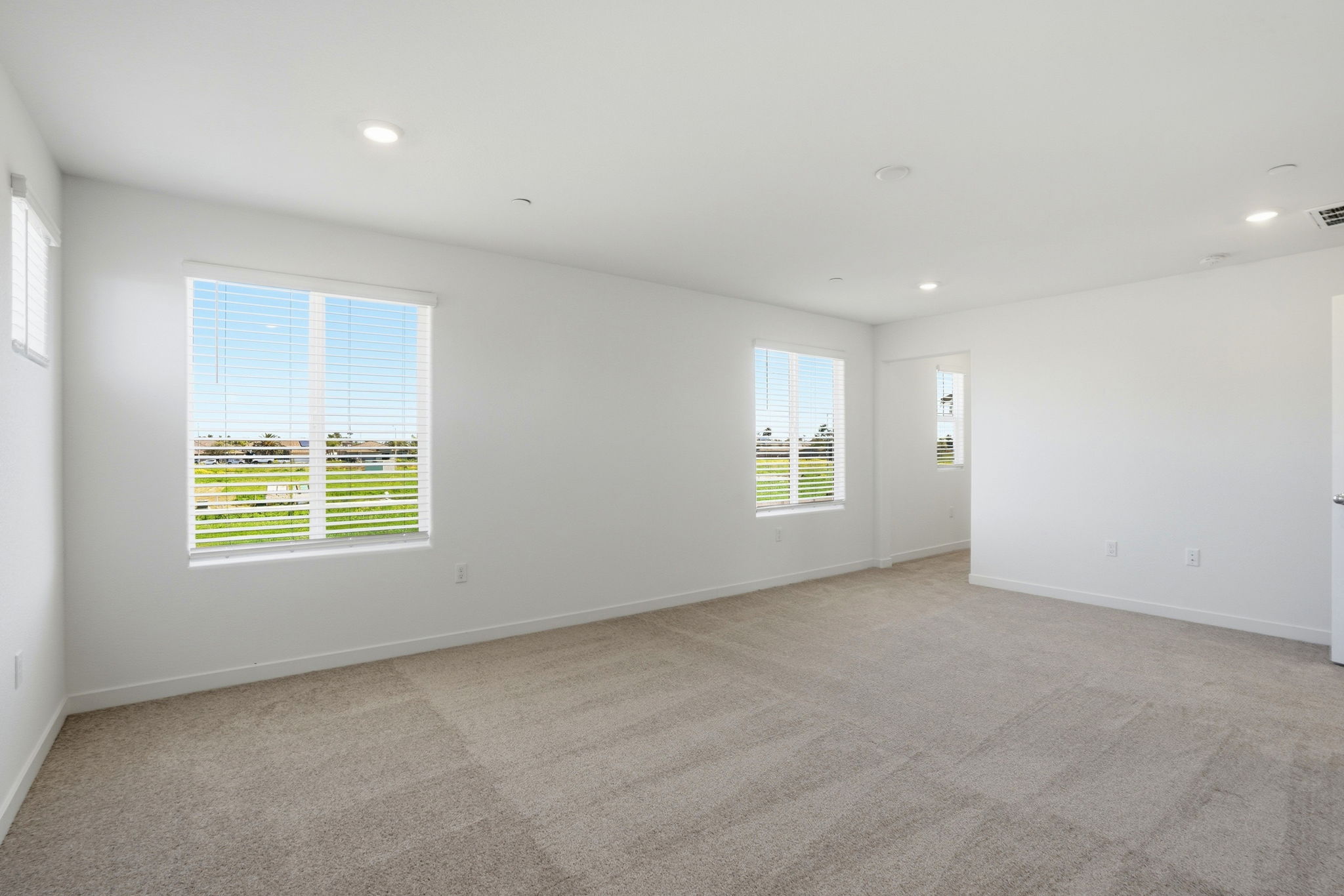 A room with windows.